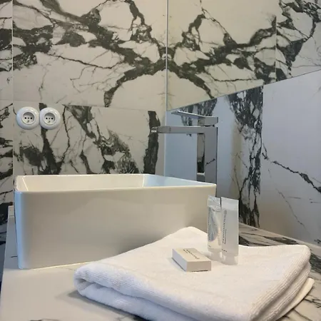 G19 Δωμάτια σε οικογενειακή κατοικία *