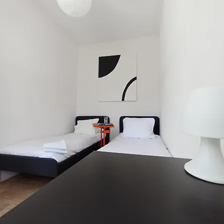 Δωμάτια σε οικογενειακή κατοικία G19