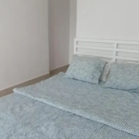 Δωμάτια σε οικογενειακή κατοικία G19